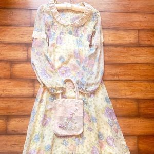 Dreamy VTG 1970s prairie dress.